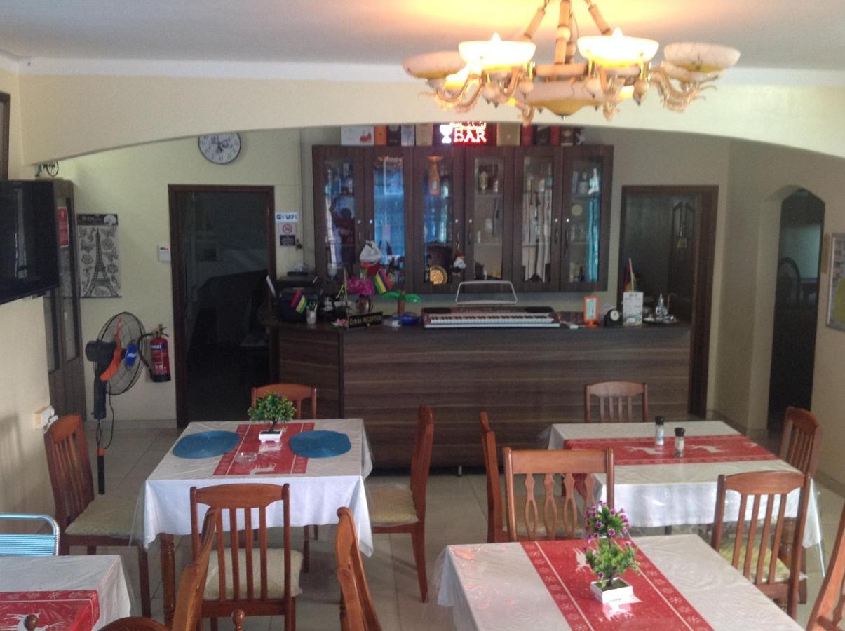 Luxor Residence Guesthouse Belle Mare Esterno foto