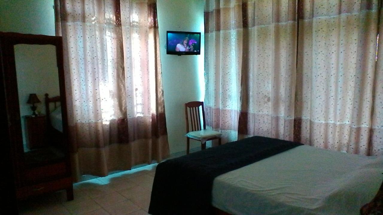 Luxor Residence Guesthouse Belle Mare Esterno foto