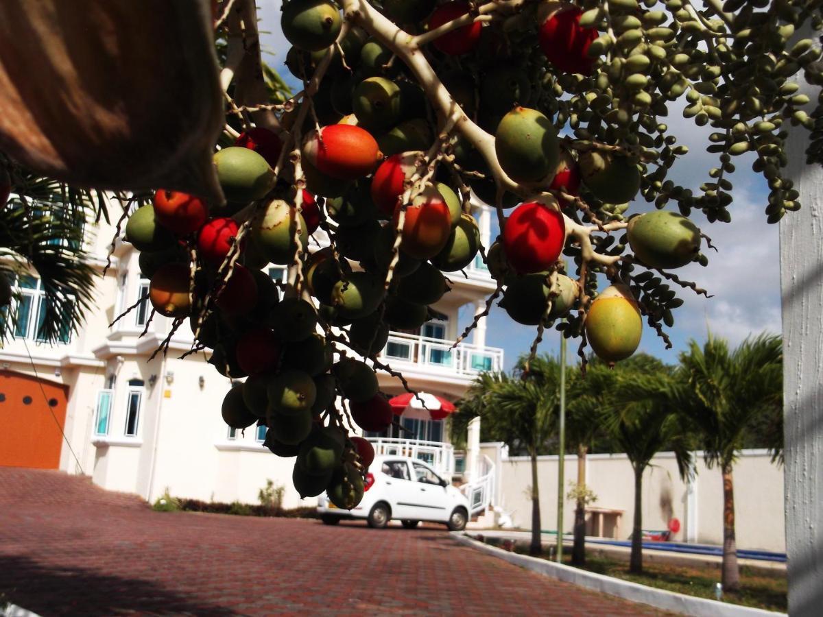 Luxor Residence Guesthouse Belle Mare Esterno foto